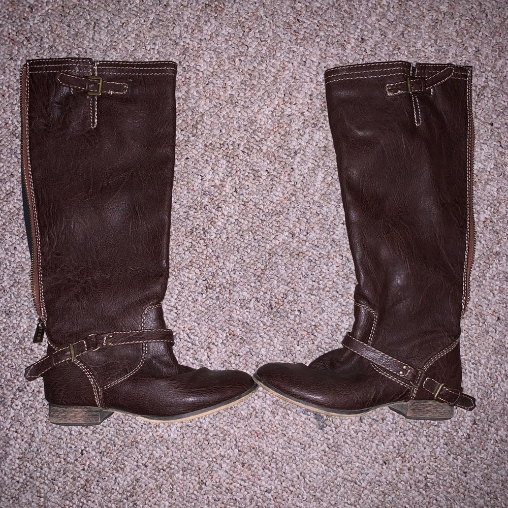 Brown Breckelles boots size 7! EUC! 🌸